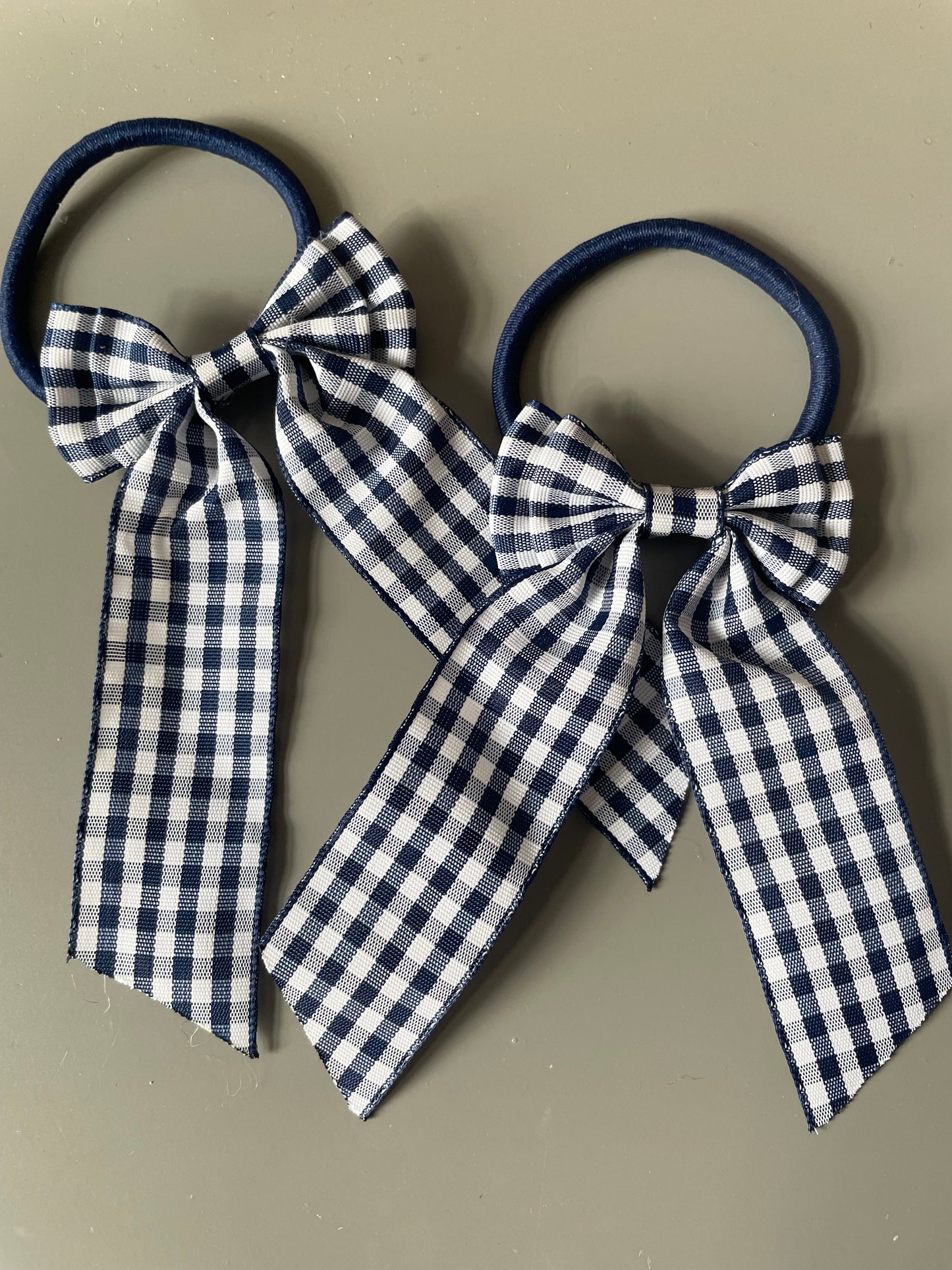 2 Long Tail Bows