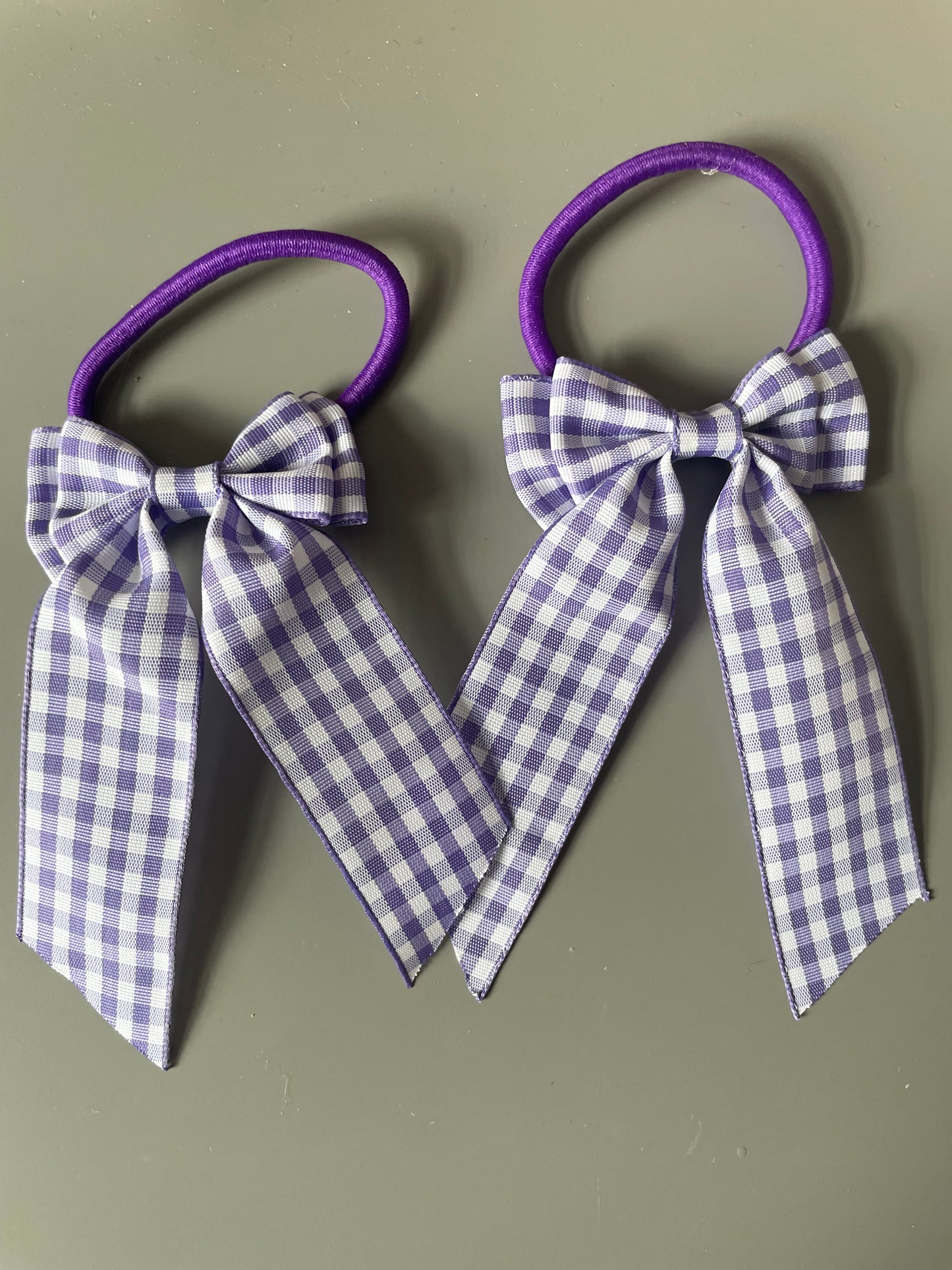 2 Long Tail Bows
