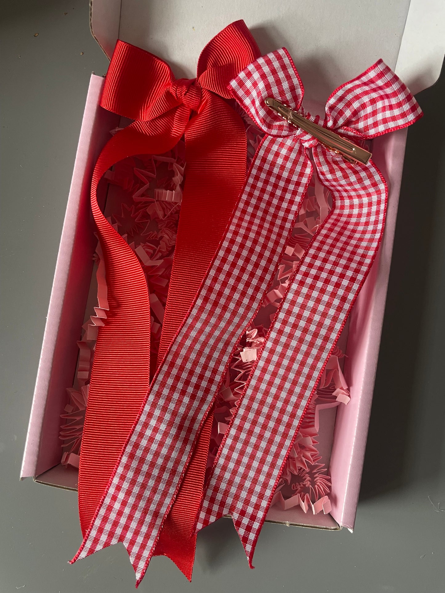 Red Longtail Bows