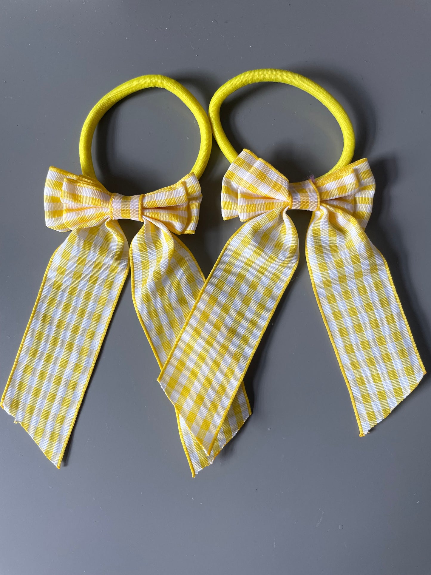 2 Long Tail Bows