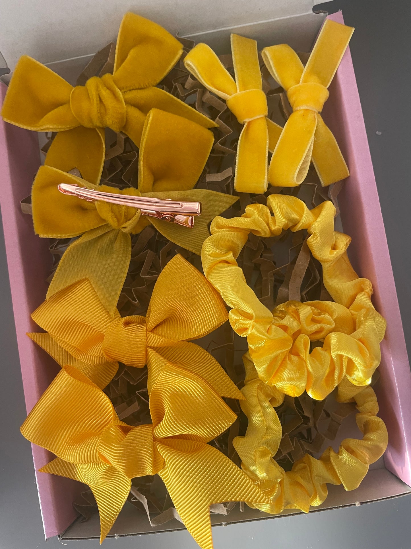 Yellow/Gold Hair Bows